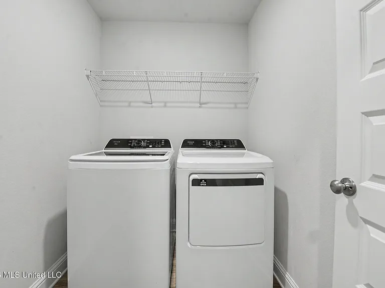 107 Mill Ct — Photo 25