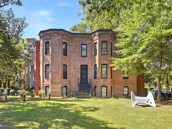 820 N Carolina Ave SE, Washington, DC 20003