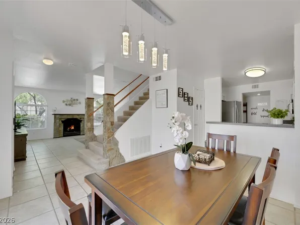 7989 Lisa Dawn Ave, Las Vegas, NV 89147