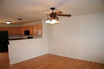 5th image of 932 Cobble Dr