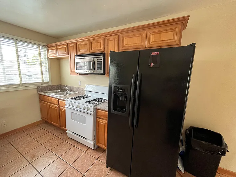 5800 Lindo Paseo #4 — Photo 15