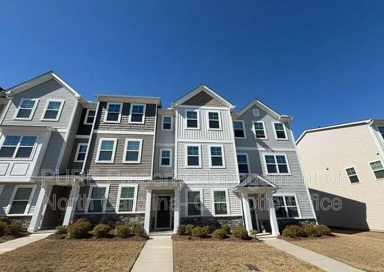 4945 Southern Magnolia Dr — Photo 3