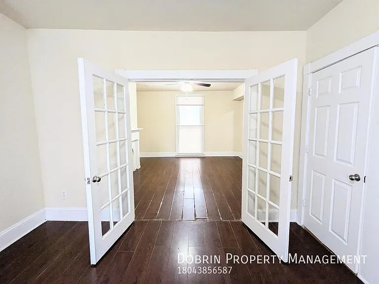 704 W Clay St — Photo 4
