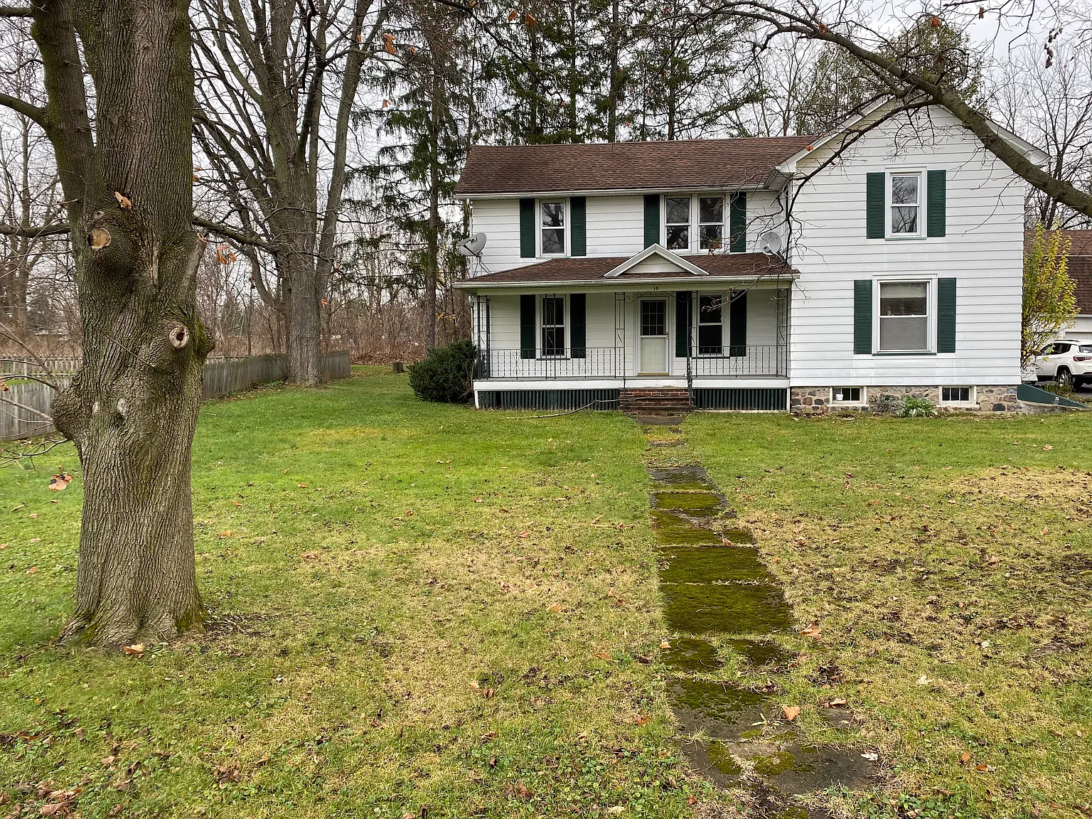 2 bed, 1000 sqft, $1,900 — Photo 1
