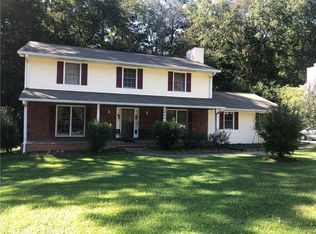 1044 Huntingdon Ct, Stone Mountain, GA 30083