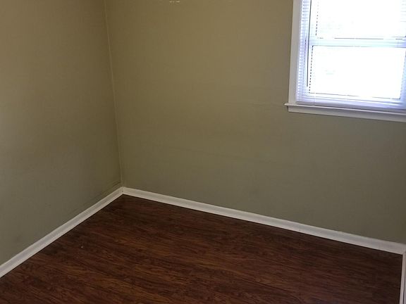 5th image of 27368 Townley Ave