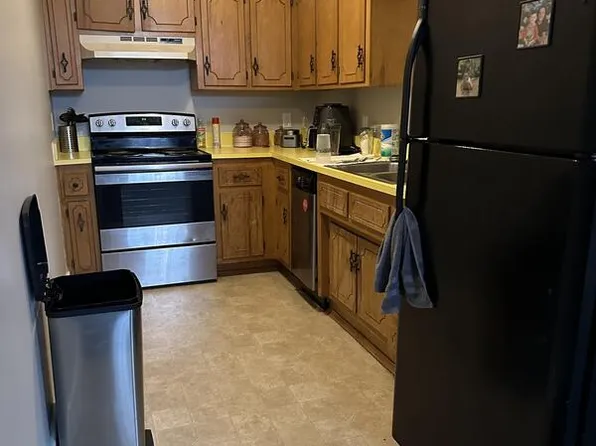 733 Massachusetts St, Lawrence, KS