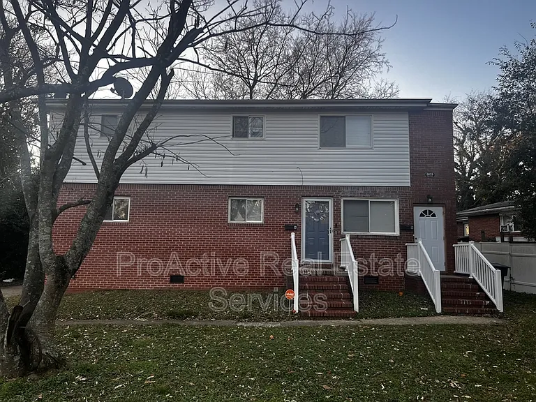 3875 Wake Cir #B — Photo 1