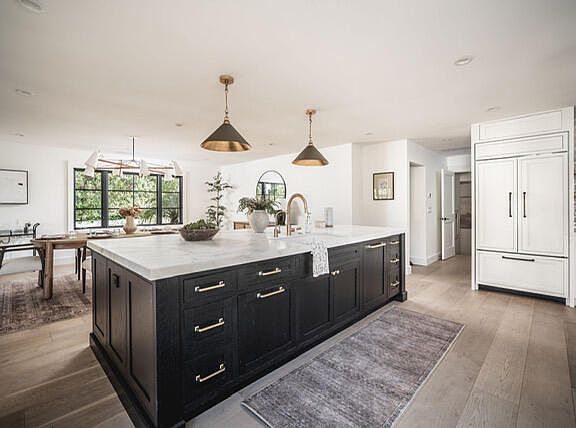 2nd image of 1383 School House Rd