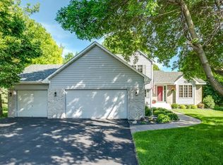 1121 Emerson Ct, Burnsville, MN 55337