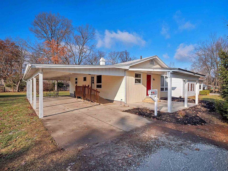 front of home with carport