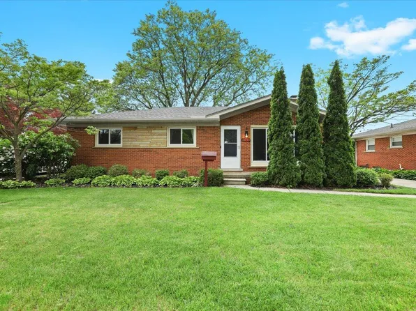 30139 Bentley St, Livonia, MI 48154