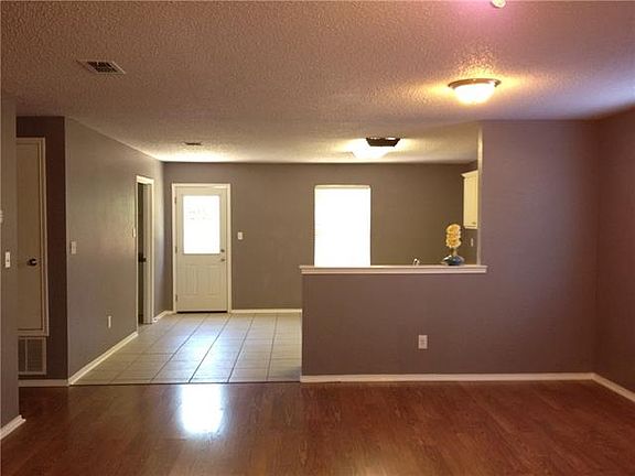5th image of 3000 Cedar Crest Dr