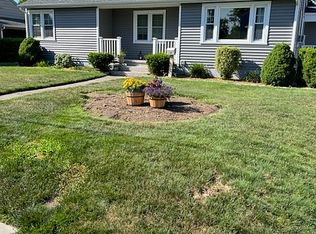 63 Greer Cir, Milford, CT 06461