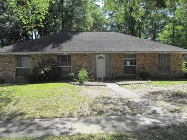 1277 Lakemont Dr, Baton Rouge, LA 70816