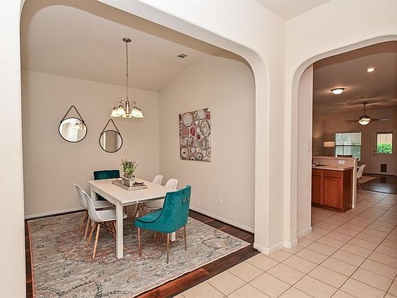 4th image of 24314 Courtland Oaks St