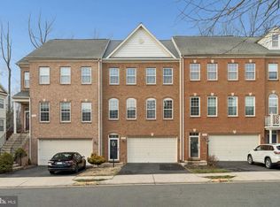 12638 Heron Ridge Dr, Fairfax, VA 22030