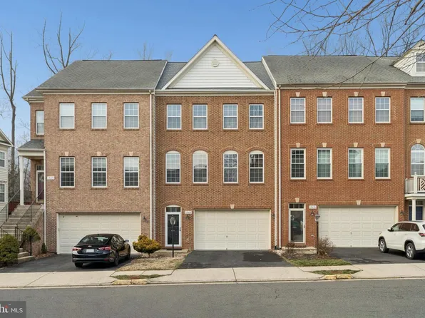 12638 Heron Ridge Dr, Fairfax, VA 22030