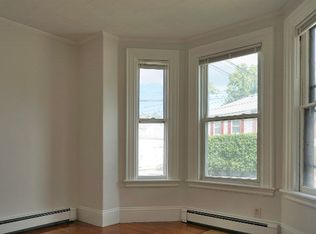 29 Maple St #1L, Waltham, MA 02453
