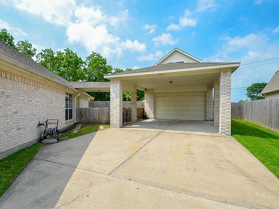 5th image of 323 Torrey Ct