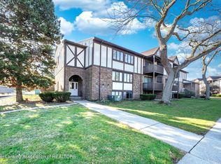 6160 Innkeepers Ct APT 58, East Lansing, MI 48823