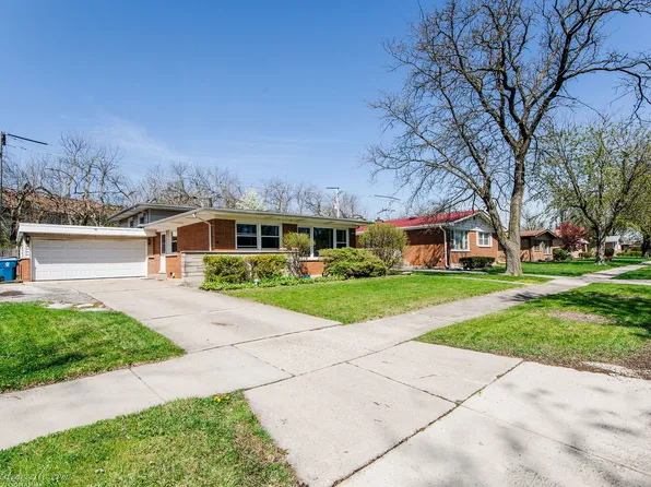 190 Sherry Ln, Chicago Heights, IL 60411