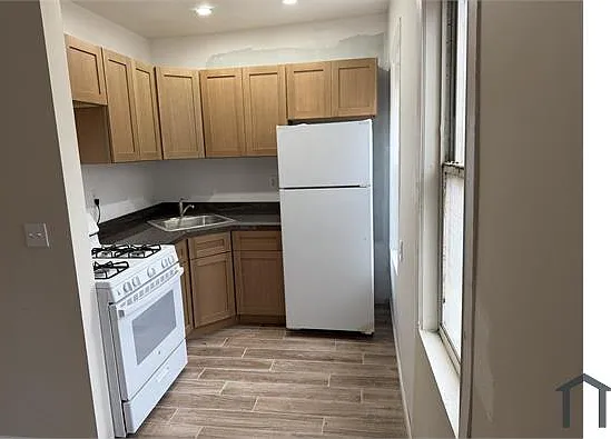 585 E 167th St #3 — Photo 1