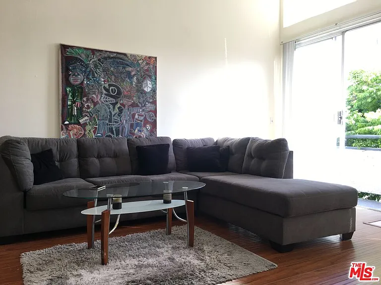 1943 Selby Ave #101 — Photo 7