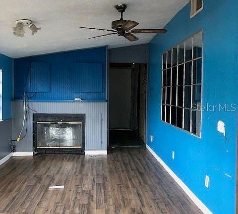 4th image of 2503 N Beaumont Ave