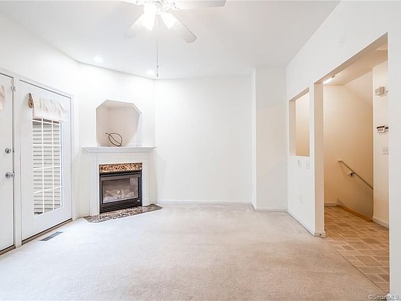 2nd image of 277 Reservoir Ave APT 302