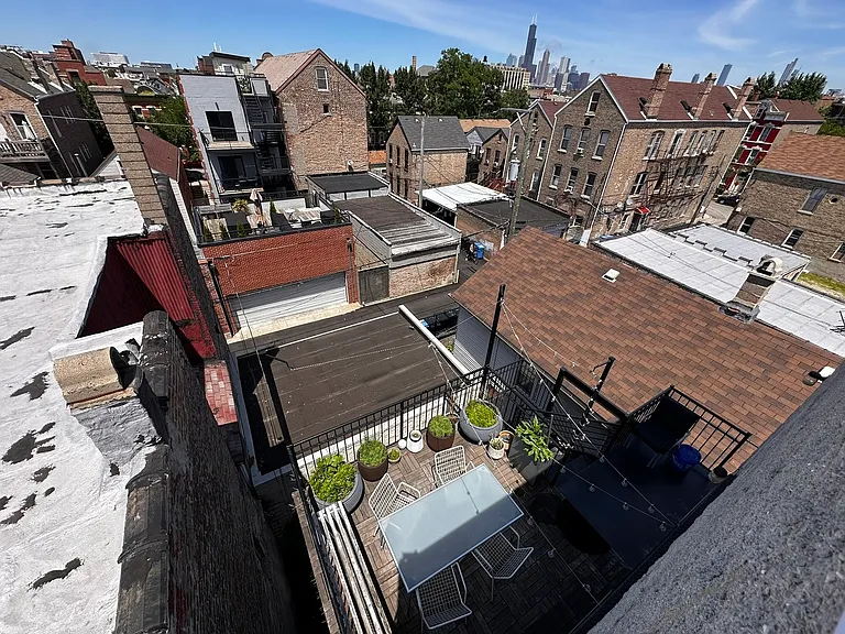 1516 W 19th St #3 — Photo 26