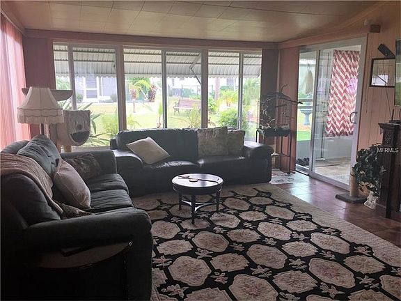 3rd image of 708 Torrey Pines Ave