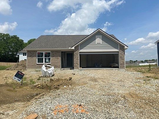 1st image of 121 Clarett Ct