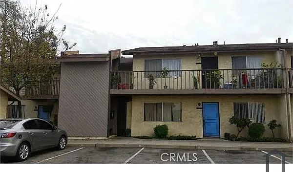 2 bed, 1012 sqft, $2,500 — Photo 2