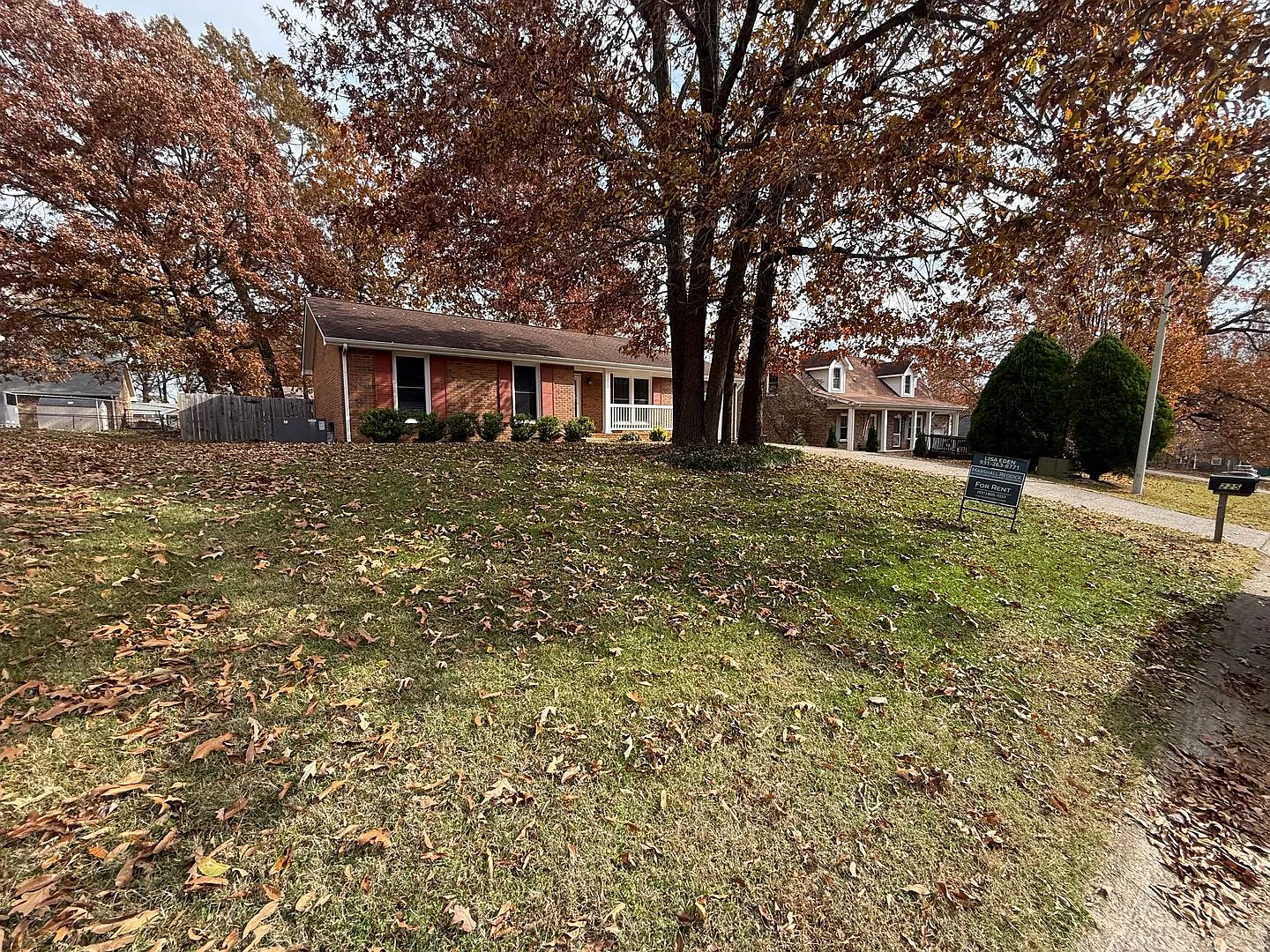 Charming 3 Bedroom, 1.5 Bath Ranch-Style Home — Photo 4