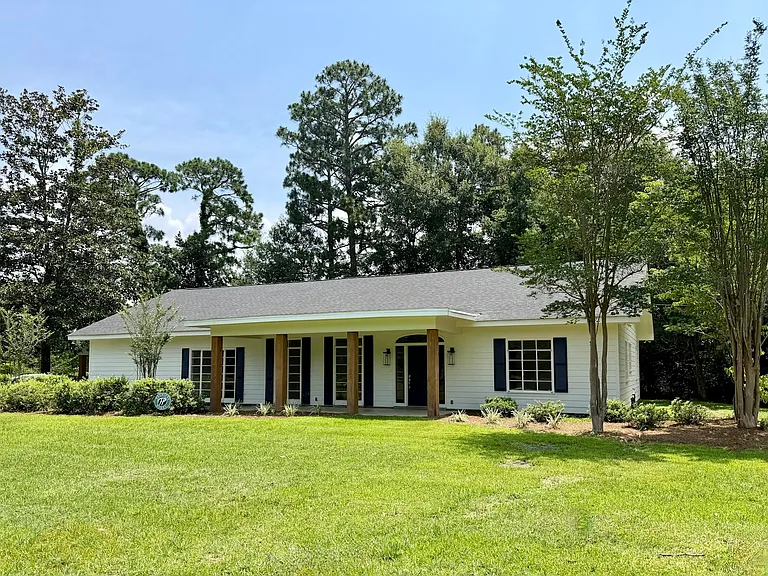 1200 Carter Dr — Photo 1