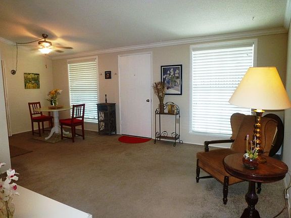 5th image of 19204 Avenue Of The Oaks Unit H