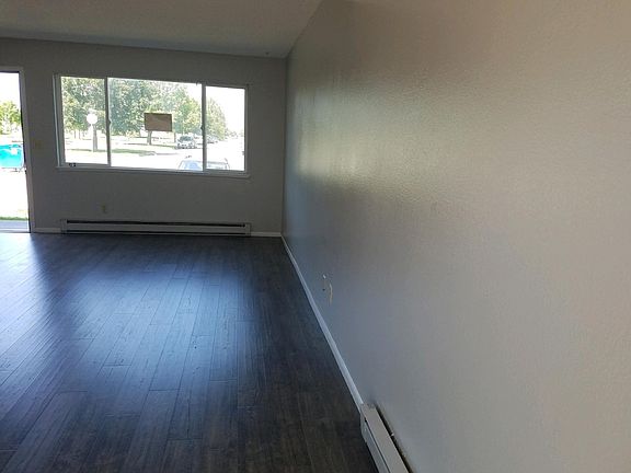 2nd image of 1523 Ernest Ave APT A