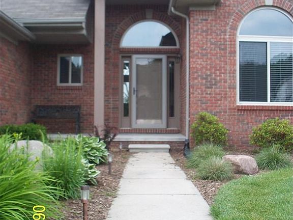 4th image of 7122 White Tail Dr