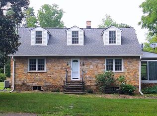 6064 Old Bust Head Rd, Broad Run, VA 20137