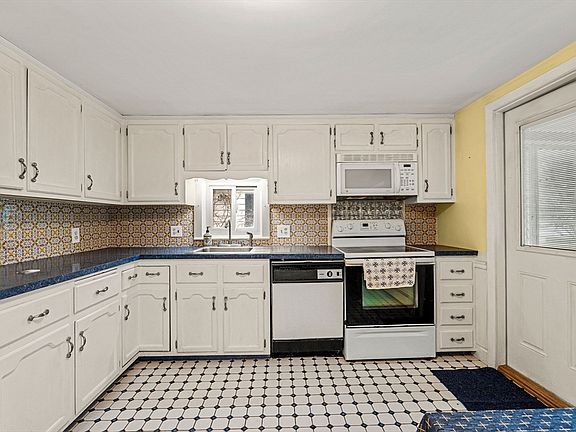 5th image of 22 Bolton St