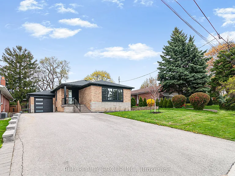 156 Richard Clark Dr — Photo 2