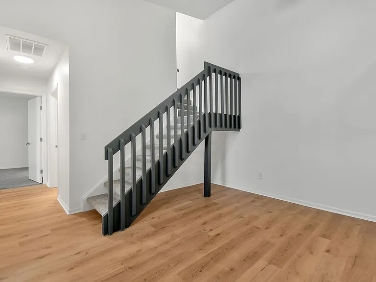 Coventry Apartments — Photo 49
