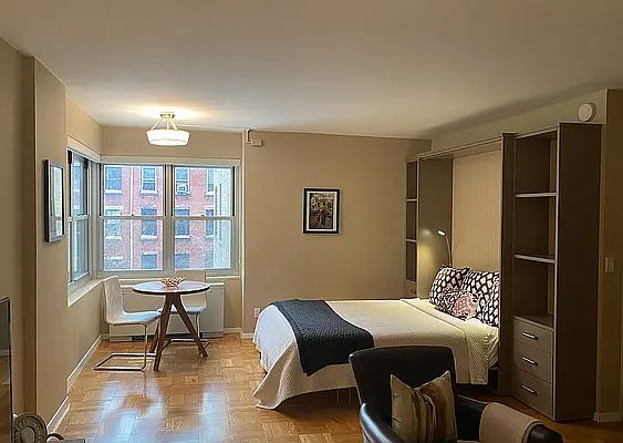 4th image of 20 E 9th St #4A