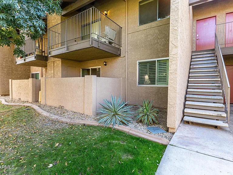 5525 E Thomas Rd #H7 — Photo 2