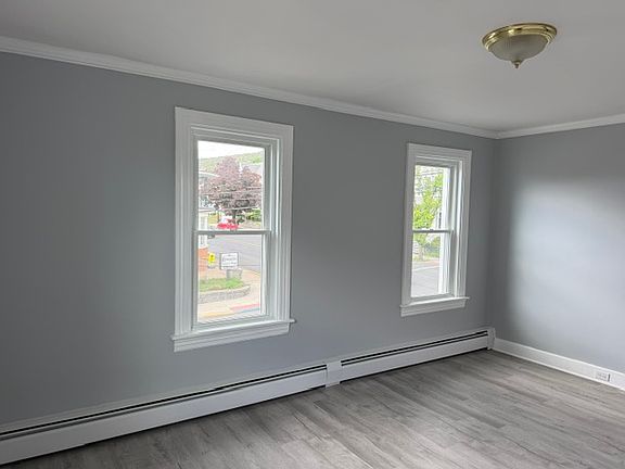 3rd image of 4 S Westbrook Ave #4