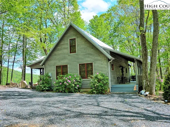 1416 Indian Lakes Drive, West Jefferson, NC 28694