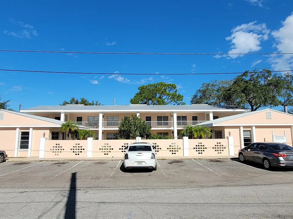 4807 W Flamingo Rd