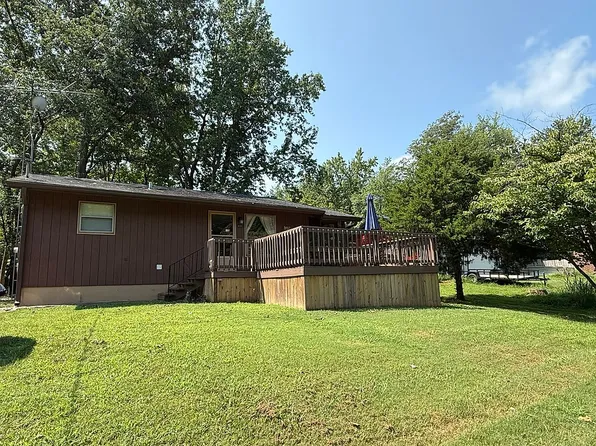 405 Cumberland Dr, Cadiz, KY 42211