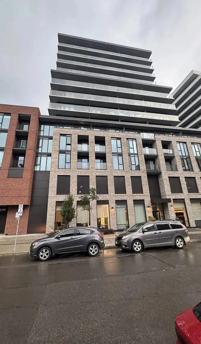 2 bed, 899 sqft, $2,450 — Photo 2